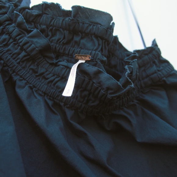 Free People One Shoulder Black Boho Long Sleeve Crop Top Size Small - Picture 3 of 4